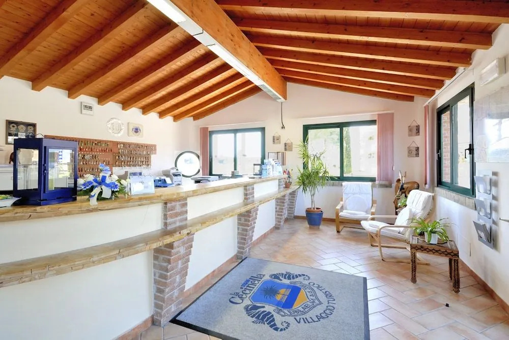Villaggio Turistico La Cecinella