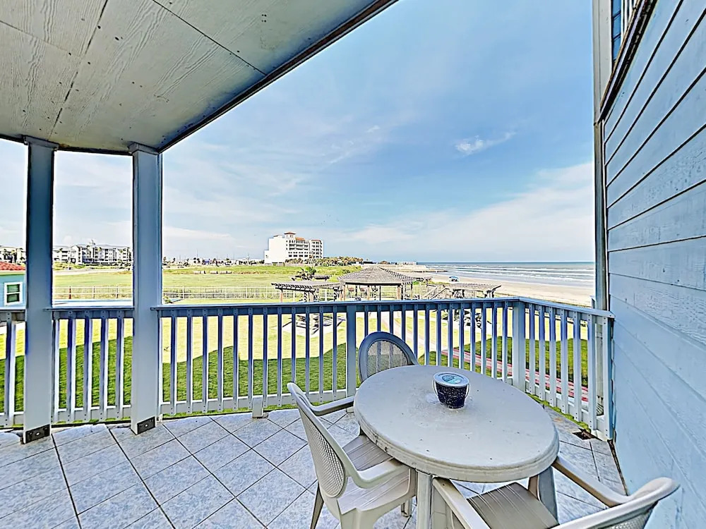 Alwaysunny Condo Unit 2115 2 Bedrooms 1.5 Bathroom Condo