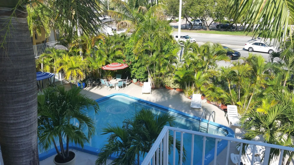 Ocean Mile Hotel
