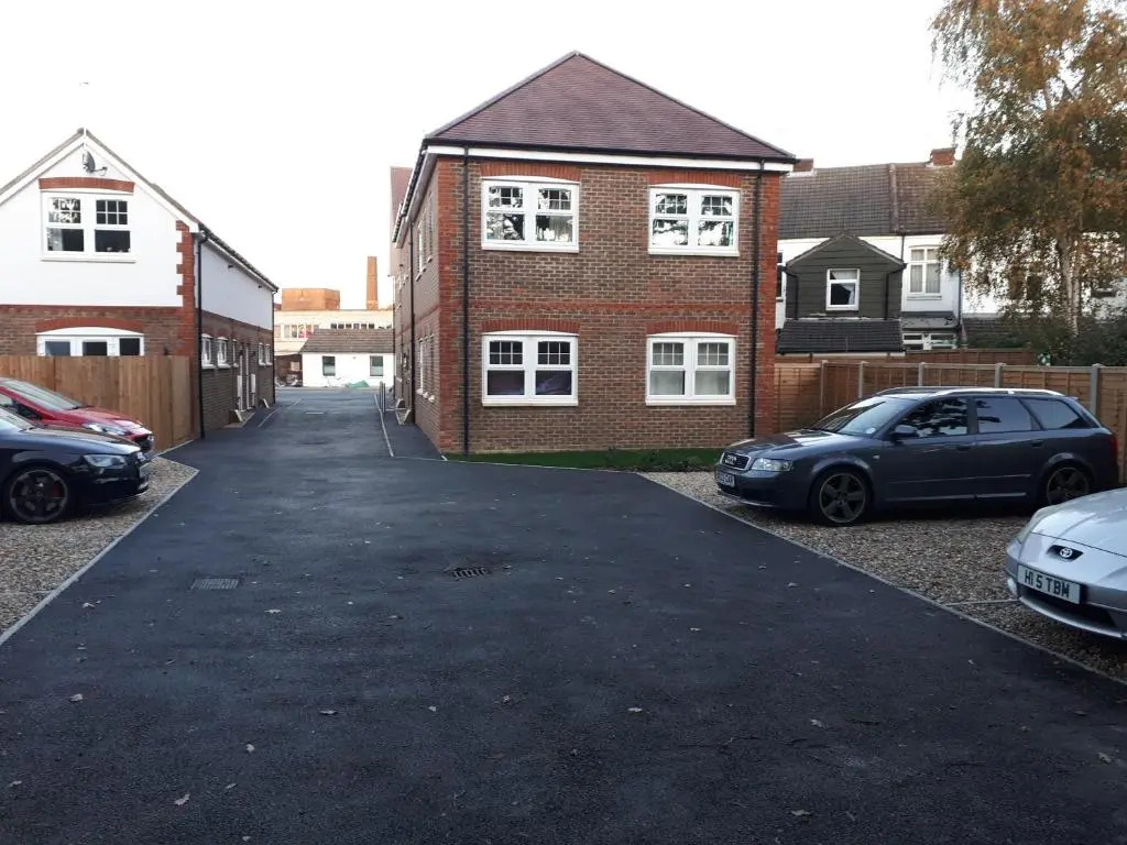 RentUnique St Georges 2x 2 bed amazing apartments moments from centre