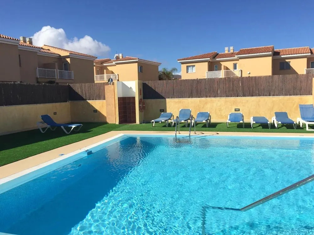 House With 2 Bedrooms in Corralejo, With Wonderful sea View, Shared Pool, Furnished Terrace
