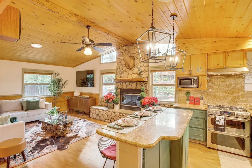 3 Mi to Snow Summit: Charming Home w/ Fenced Yard
