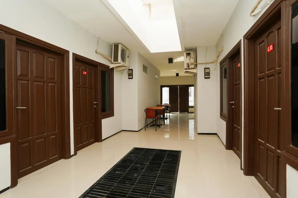 OYO 1541 Padang Pasir C-12 Residence