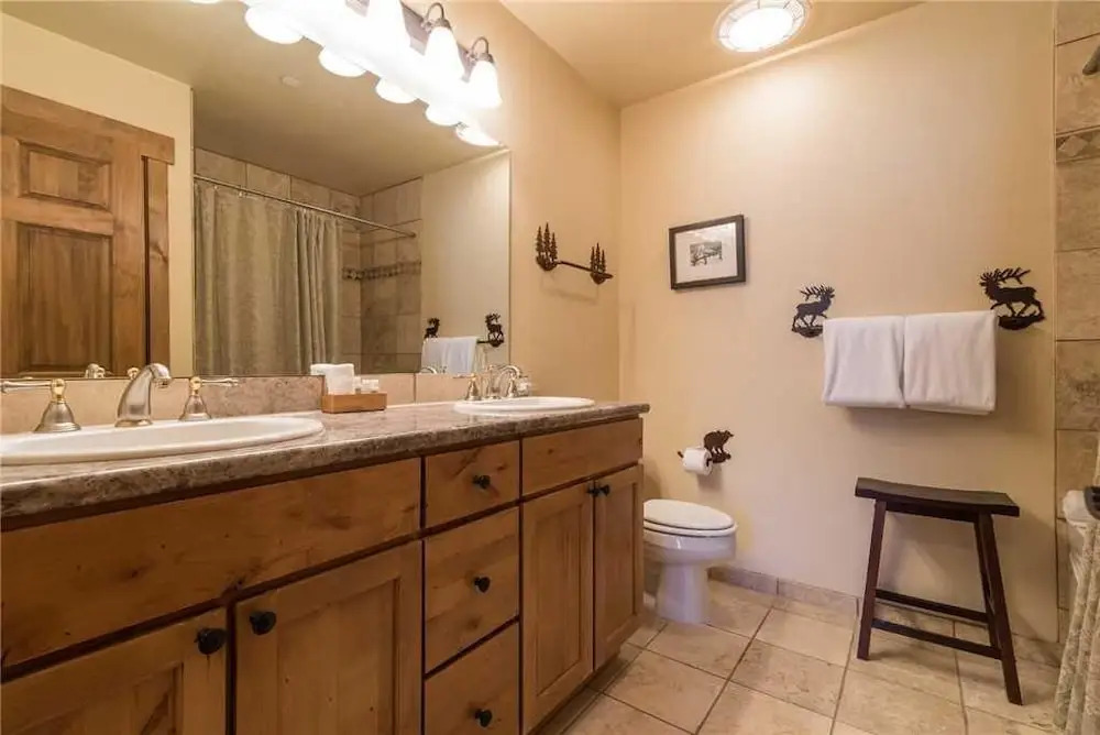 3306 Champagne Lodge, Trappeur's Crossing Apartment 2