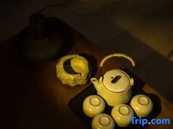 Panda Trapped · Full Suite | Designer Vacation Homestay (Chengdu Panda Base Branch)