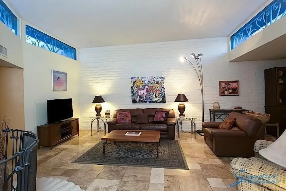 La Vida Local By Signature Vacation Rentals