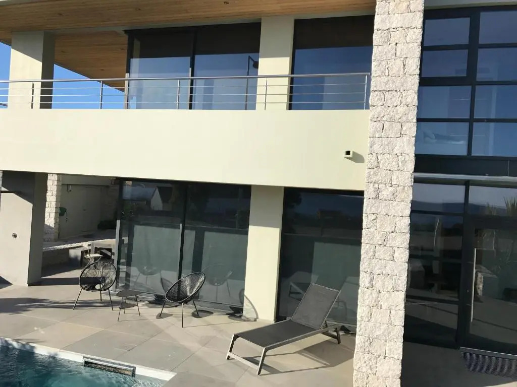 Villa dexception, piscine, vue mer, plage à 100M