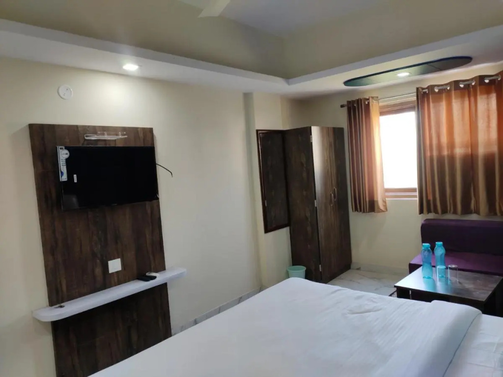 OYO Flagship 808391 Nekiram Bhawan The Heritage Hotel