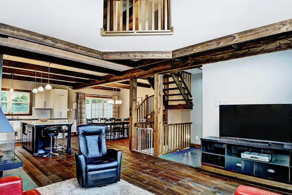 Chalet Alpins- 9010 Chemin des Alpages
