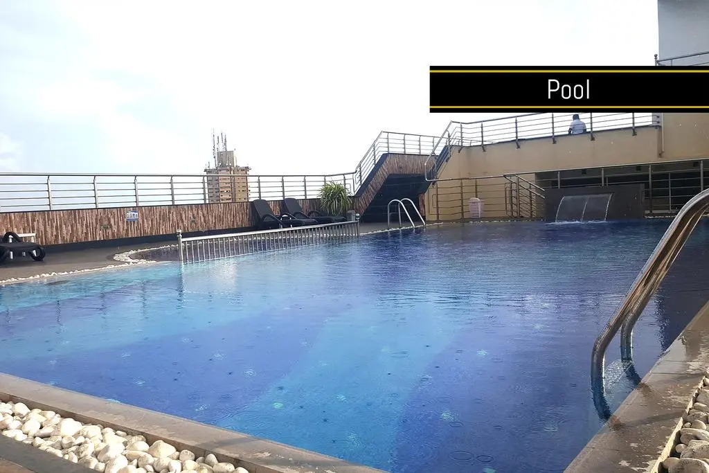 Pearl City Hotel