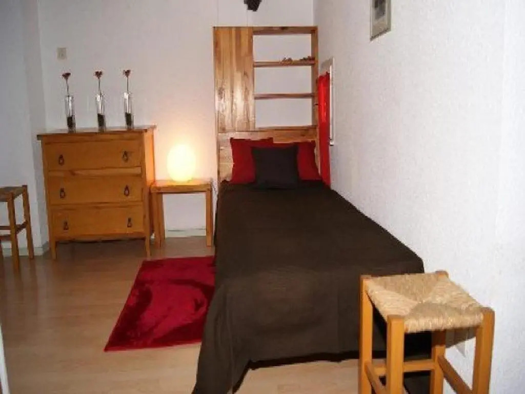 Villa mitoyenne calme avec piscine et parking, proche plage pour 6 personnes - FR-1-607-28