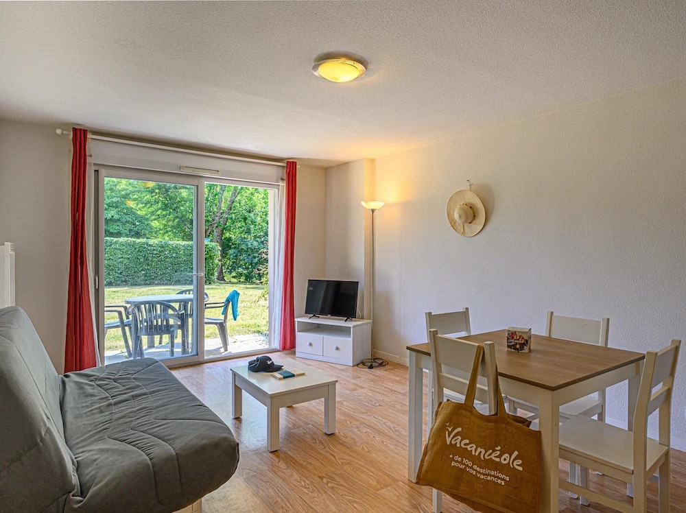 Vannes Apartment With Balcony for 4