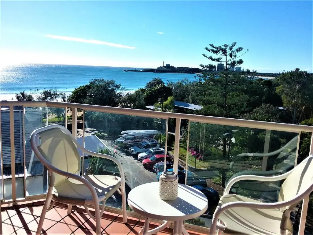 Mooloolaba Beachfront Apartment