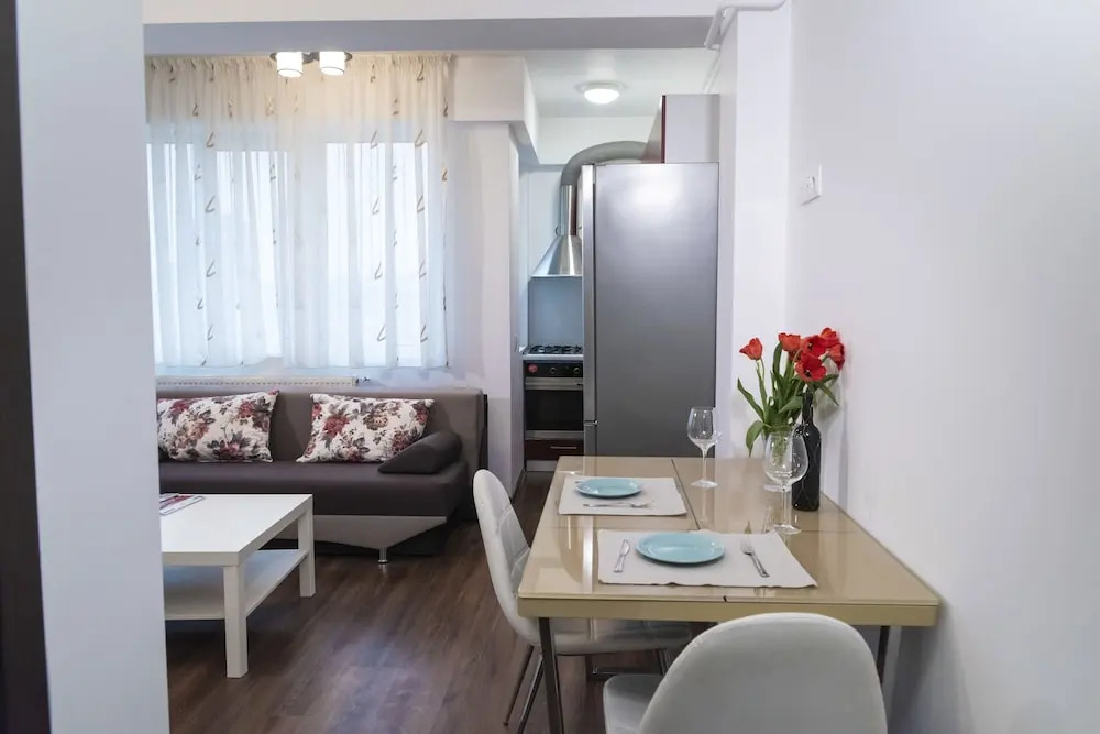 Axis Apartments