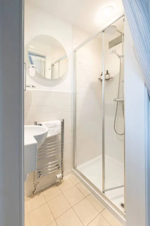 Beautiful 1 Bed Flat in Vibrant Stockbridge