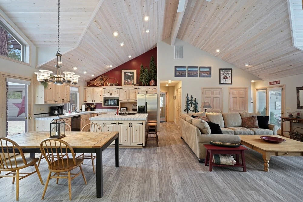 Beautifully Updated 6 Todd Home with Hot Tub and Easy Access to SHARC by RedAwning