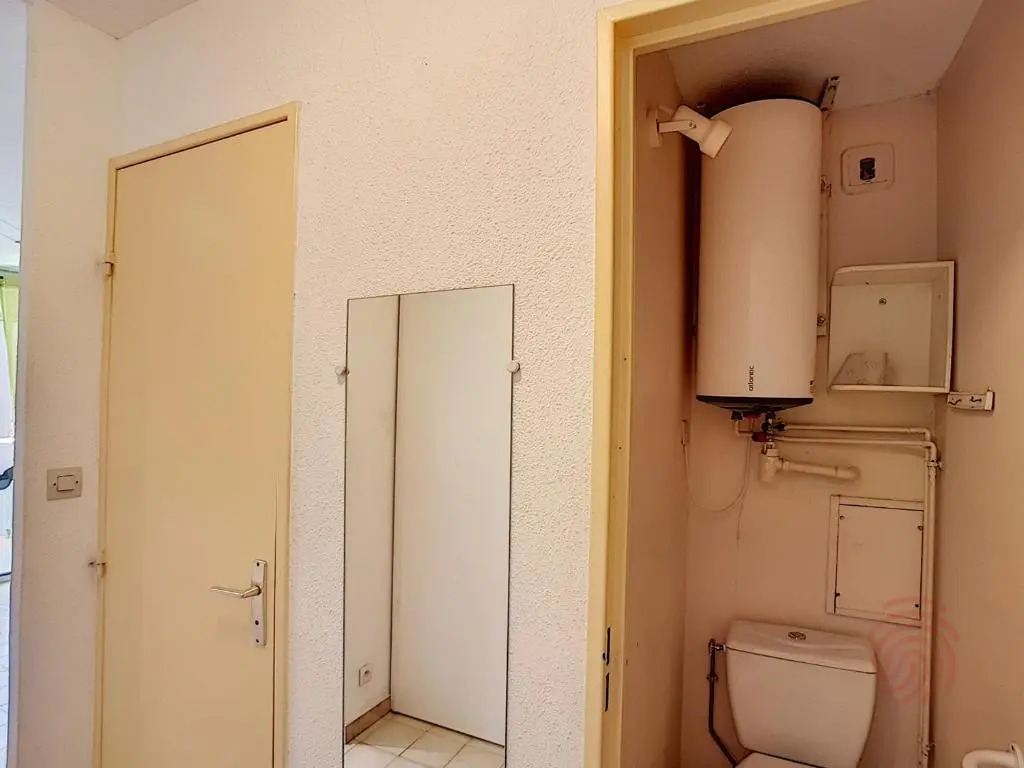 Appartement Lamalou-les-Bains, 1 pièce, 2 personnes - FR-1-451-102