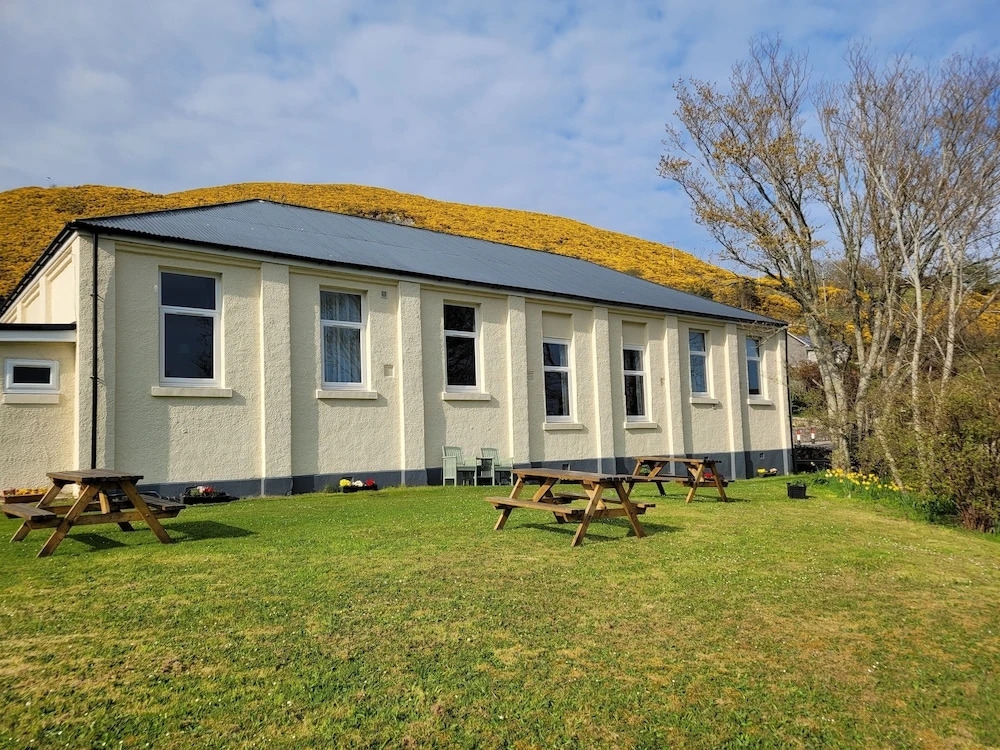 Helmsdale Lodge - all rooms en-suite