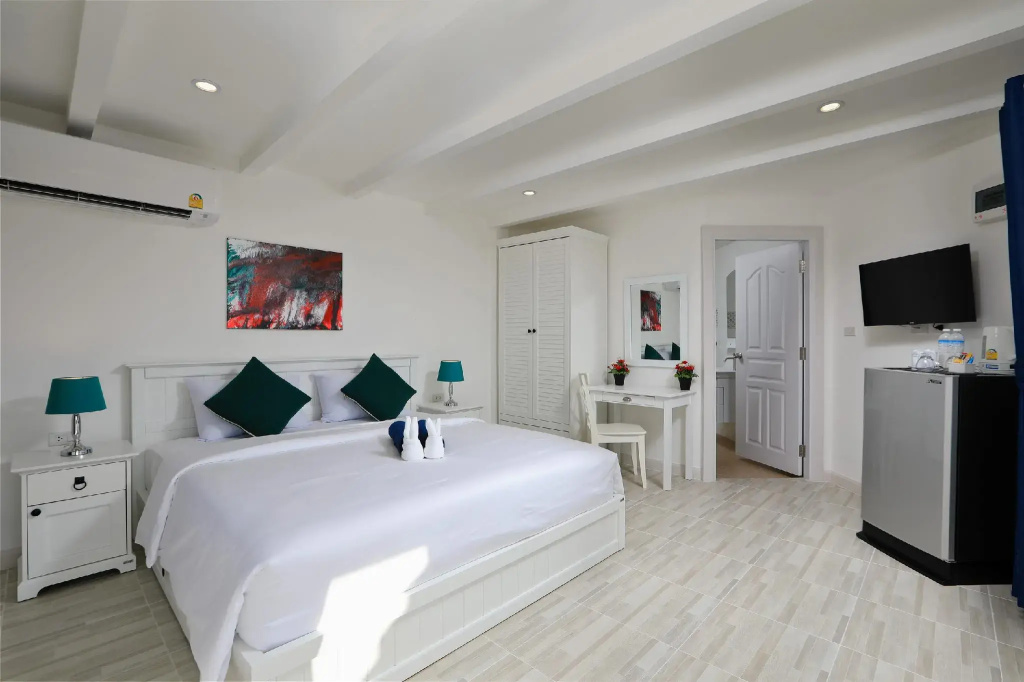 Kata White Villas