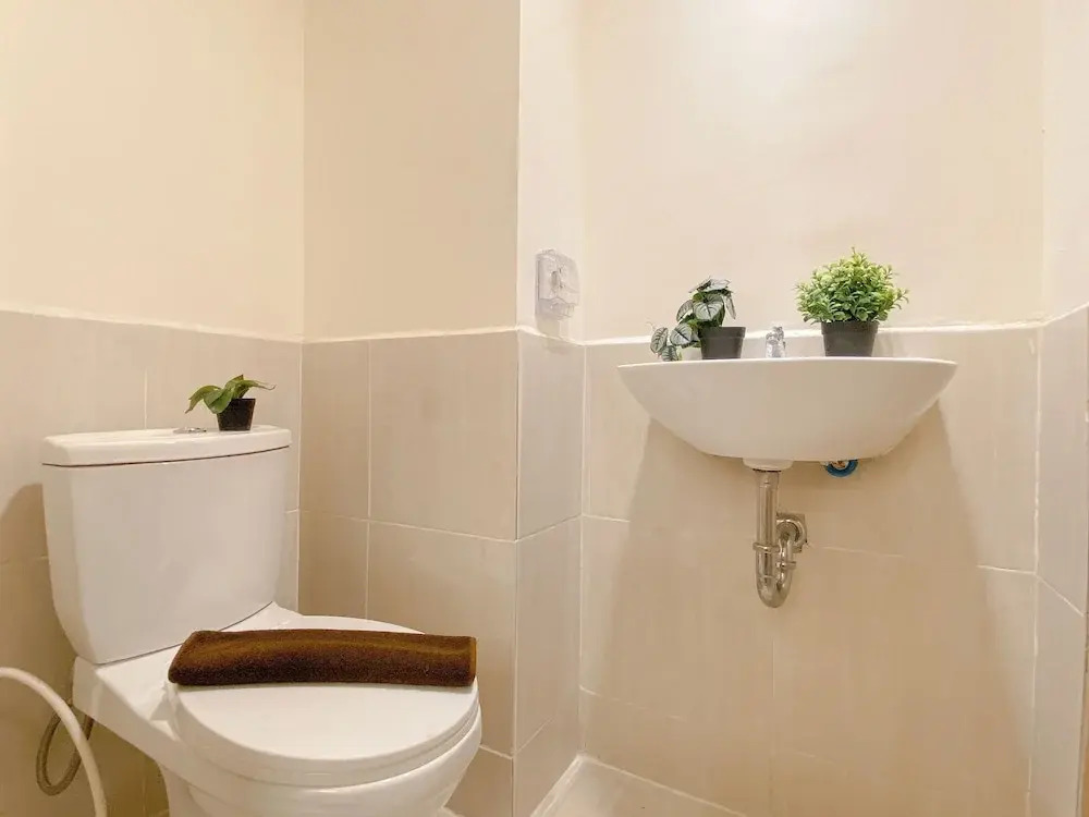 Tidy Warm Toned 2Br Apartment Meikarta