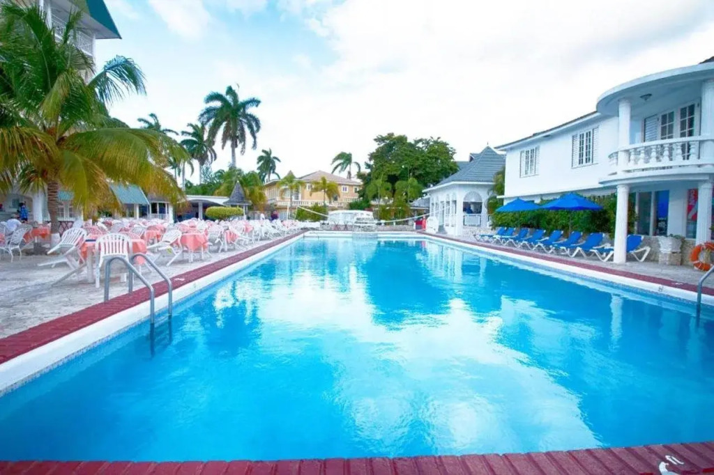 SeaGarden Beach Resort - All Inclusive