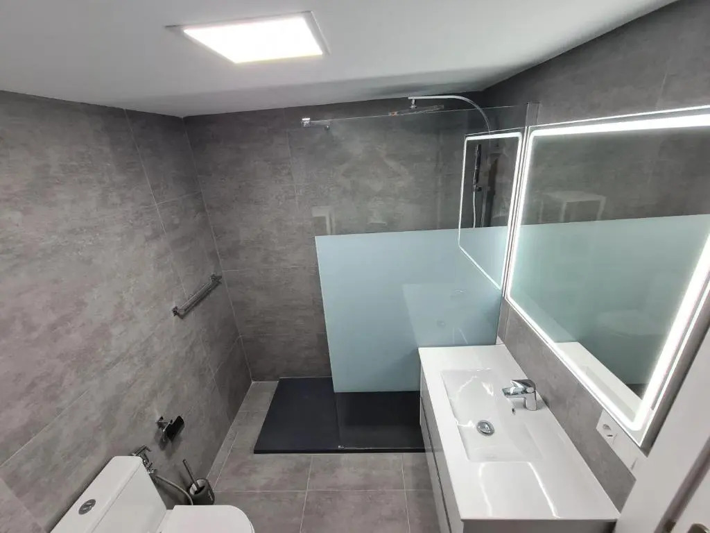 Modern 3 Bedroom Luxury Apartment in Torremolinos