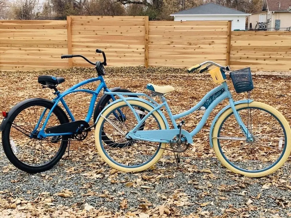 Inviting Bungalow Next to UNC - Free cruiser bikes!