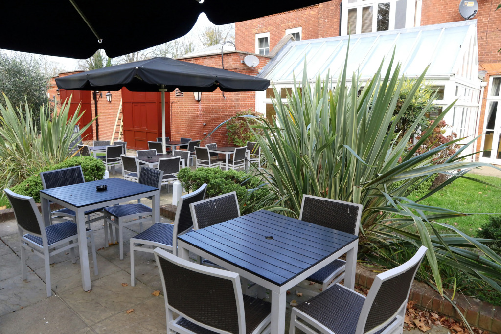 Premier Inn Croydon South (A212)