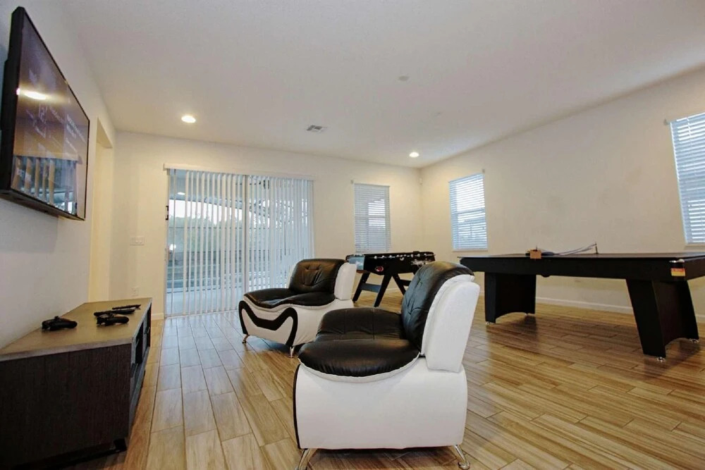 3941 Sonoma