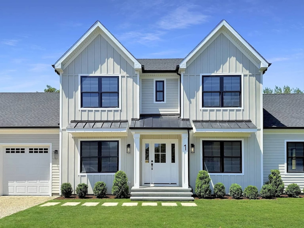 Summit Vista by Rove 4BR Home W/patio & Pool