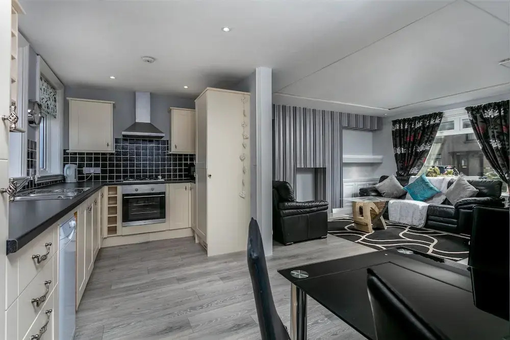 Orchard House - Donnini Apartments