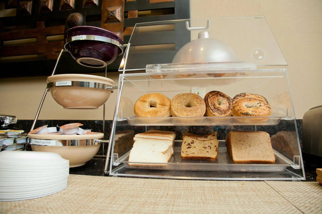 Four Points by Sheraton Wakefield Boston Hotel & Conference Center