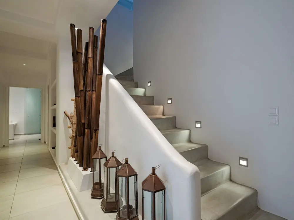 Lux Villa, 5 Master BR, Private Pool, Sunset View!