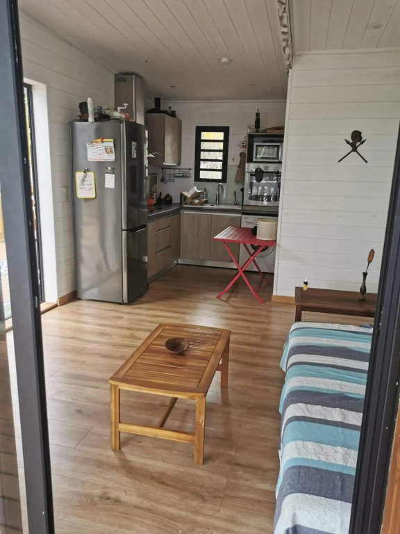 Chalet familial à Saint-Leu avec vue sur mer et montagnes