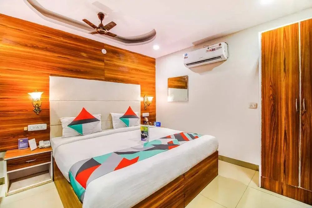 Hotel Grand Residency