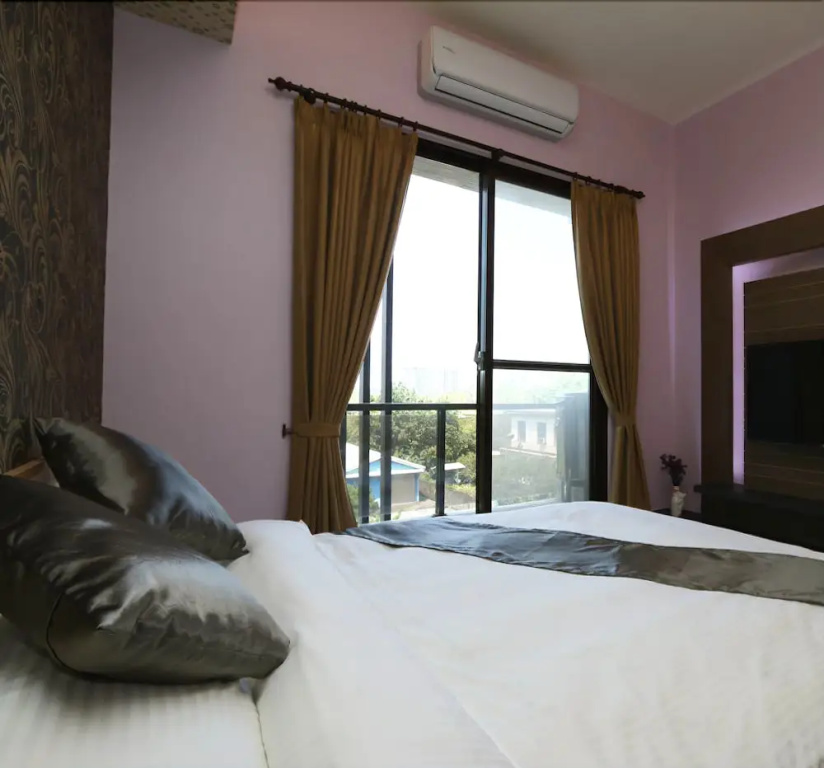 G9 Bed and Breakfast