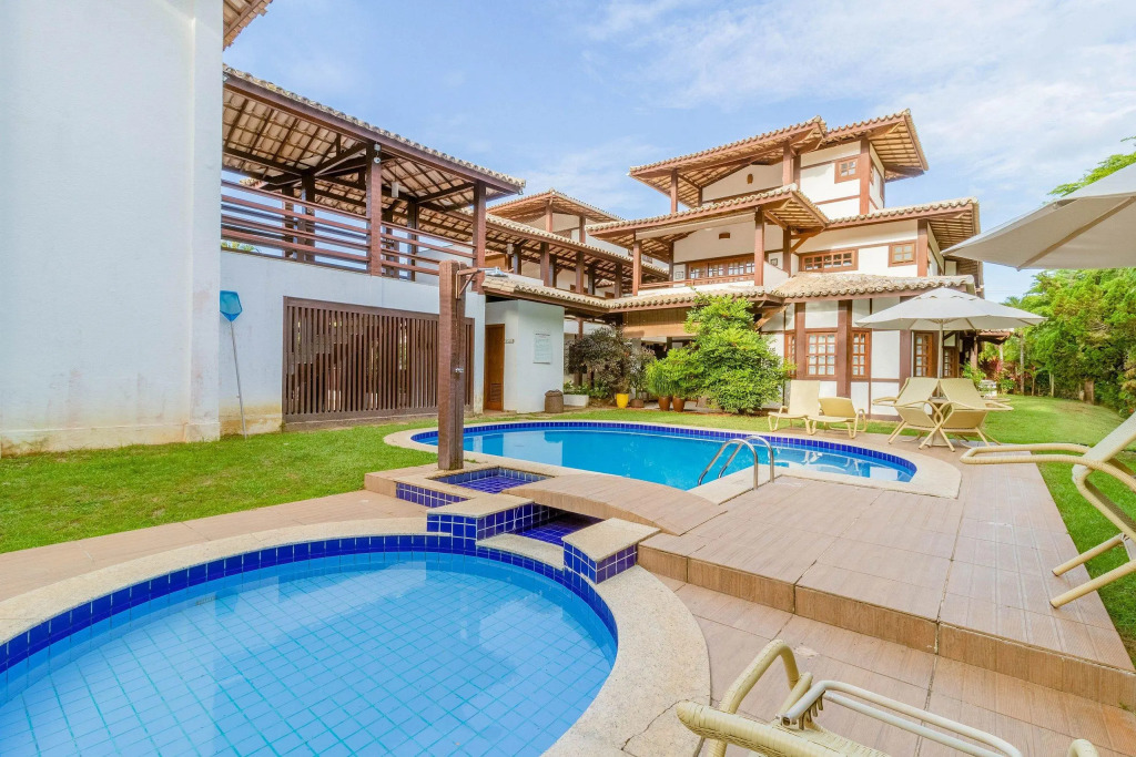 PF21 Apartamento Duplex 2 Suítes - Praia do Forte