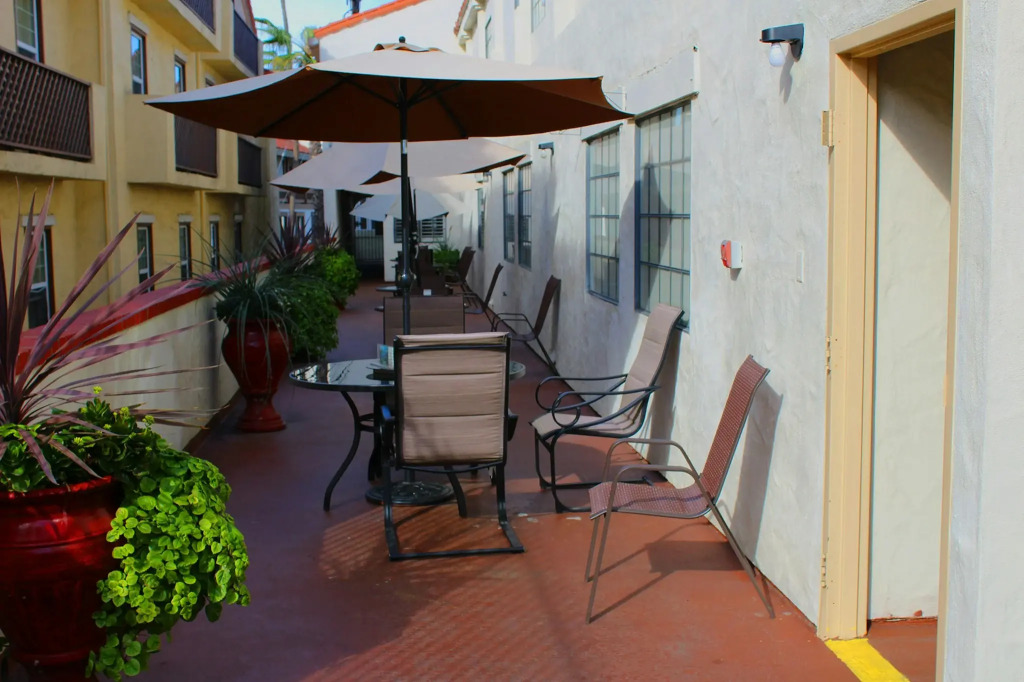 Old Town Western Inn