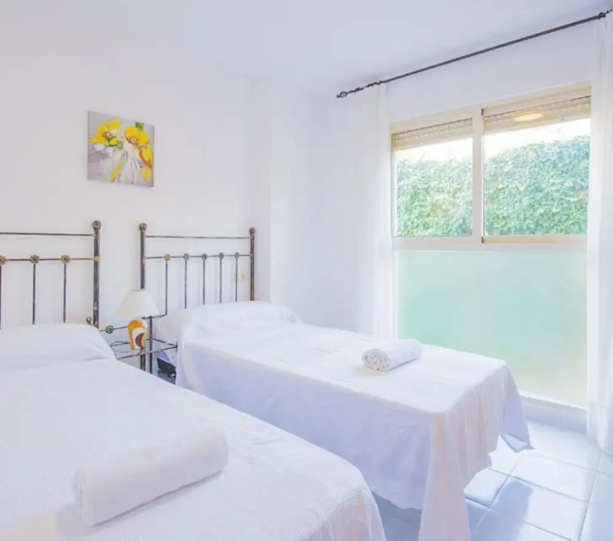 Apartment - 2 Bedrooms with Pool - 106429