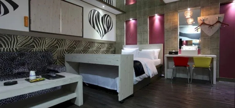 Hotel Wow