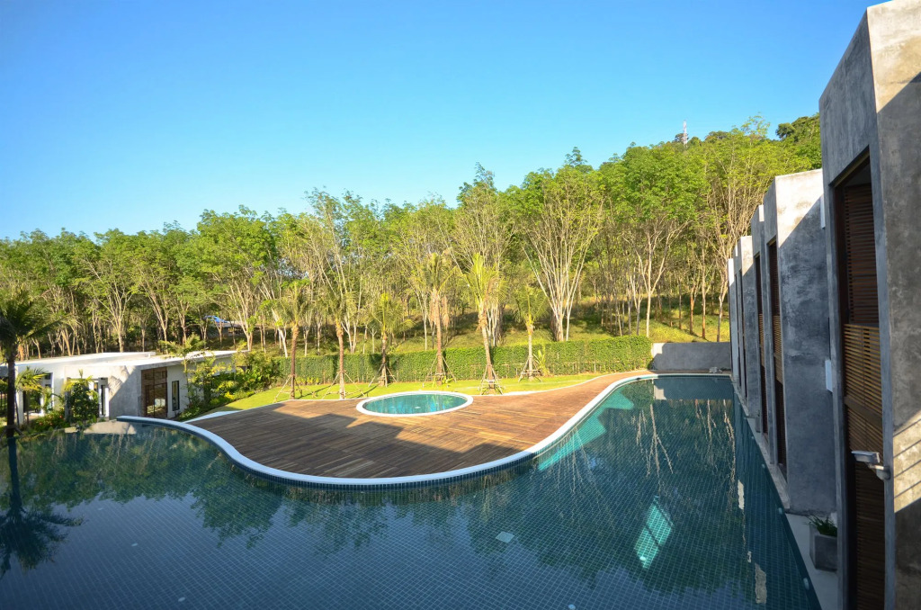 Wanaburi Resort