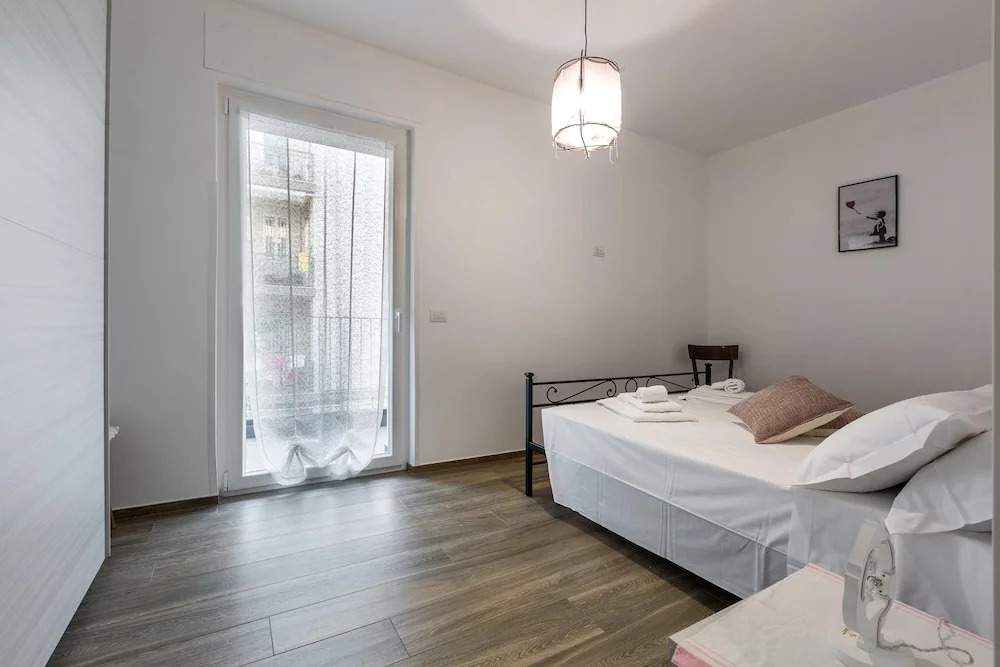 3182 Conteduca Apartment by Barbarhouse