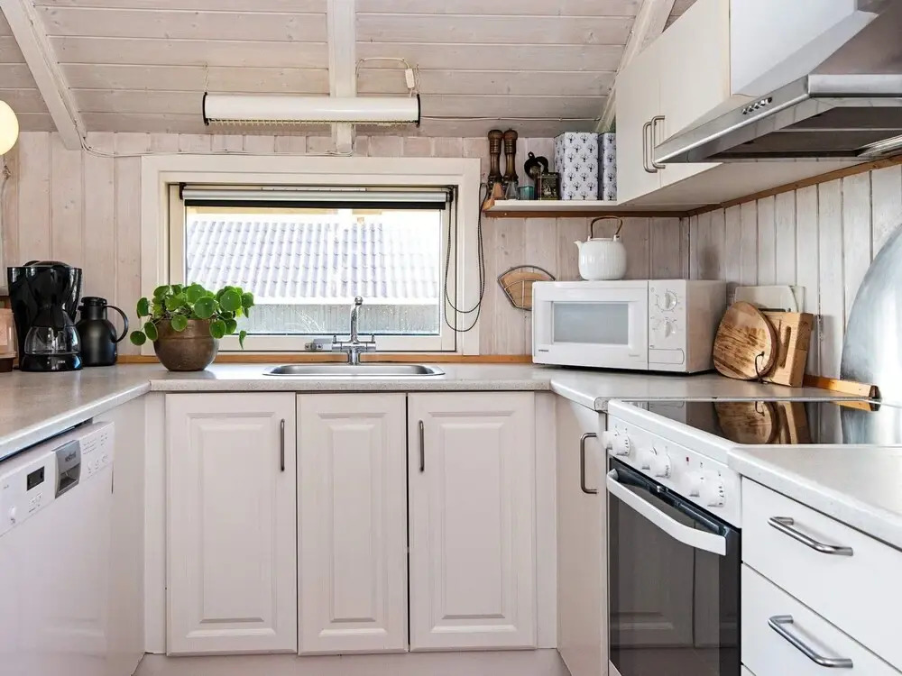 6 person holiday home in Harboøre