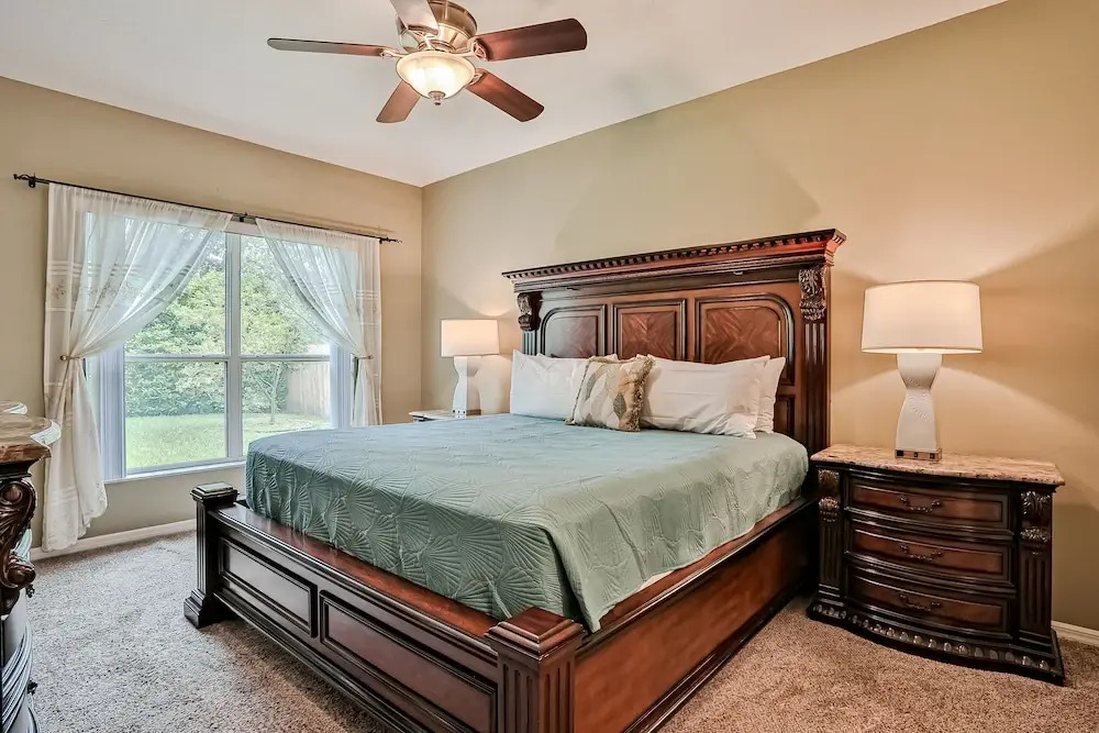 Wonderful Coastal Home With Wifi, Enclosed Backyard, Screened Patio
