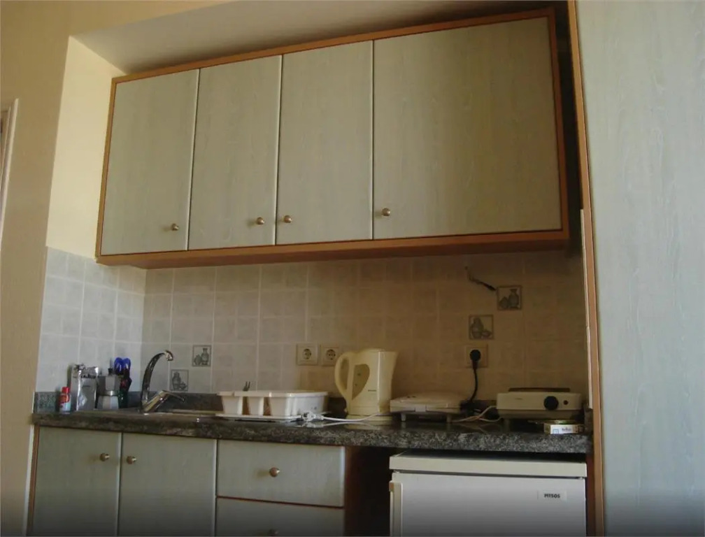 La Luna Apartments