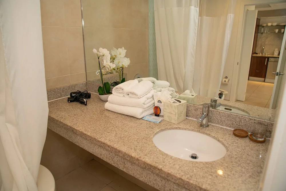 Allure Suites