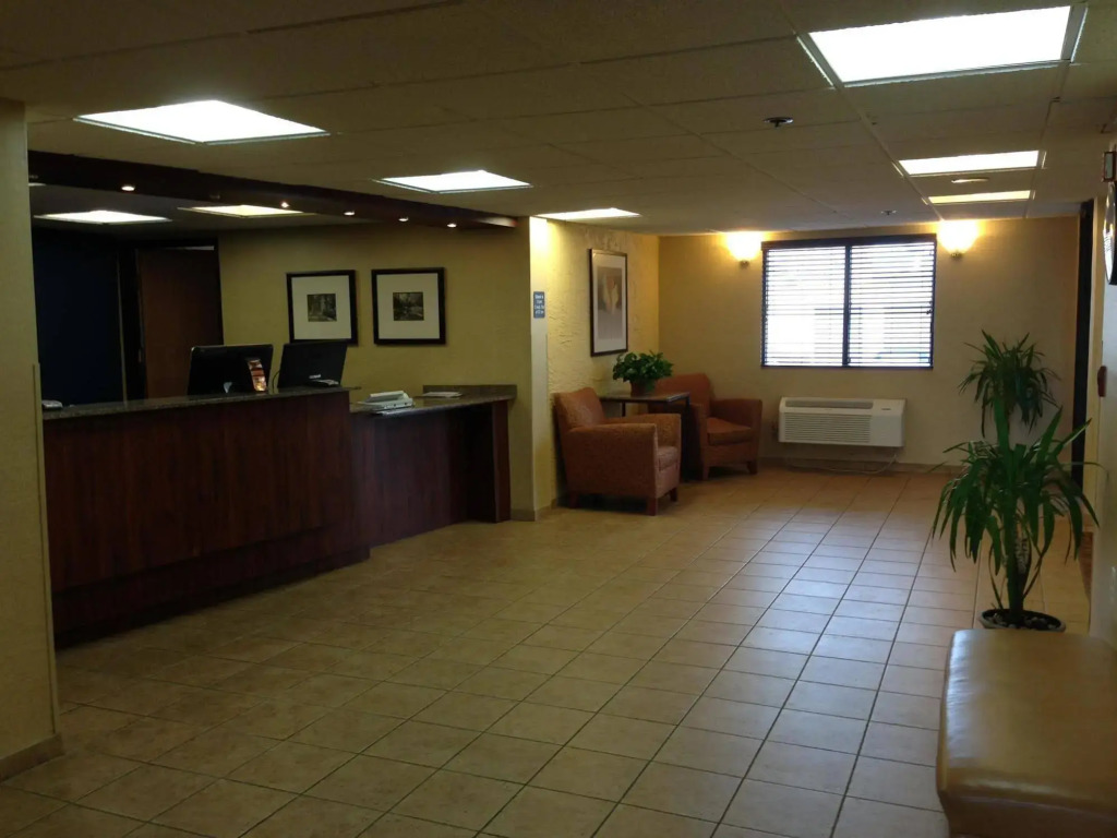Motel 6-Elk Grove Village, IL