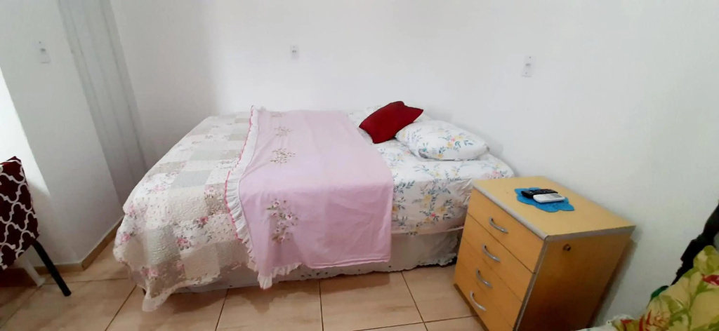 KITNET S2 em TORRES-RS - Na mais bela praia Gaúcha - Cozinha - Banheiro - Ar condicionado - TV smart 32 - Wi-Fi - Estacionamento - Anfitriã Superhost no BnB