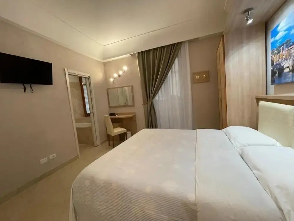 Spqr Suite Guest House