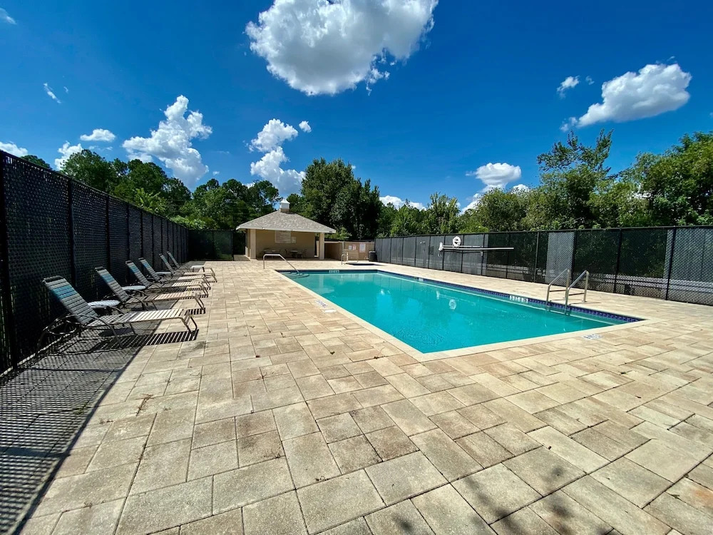 Luxury Compass 3BR Townhouse Near Disney Parks 2